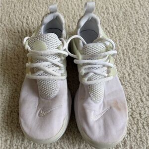 Kids presto White Nike Sneakers